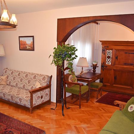 Belvarosi Classic Apartman 85 Square Meters Szombathely Exteriér fotografie