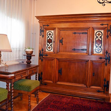 Belvarosi Classic Apartman 85 Square Meters Szombathely Exteriér fotografie