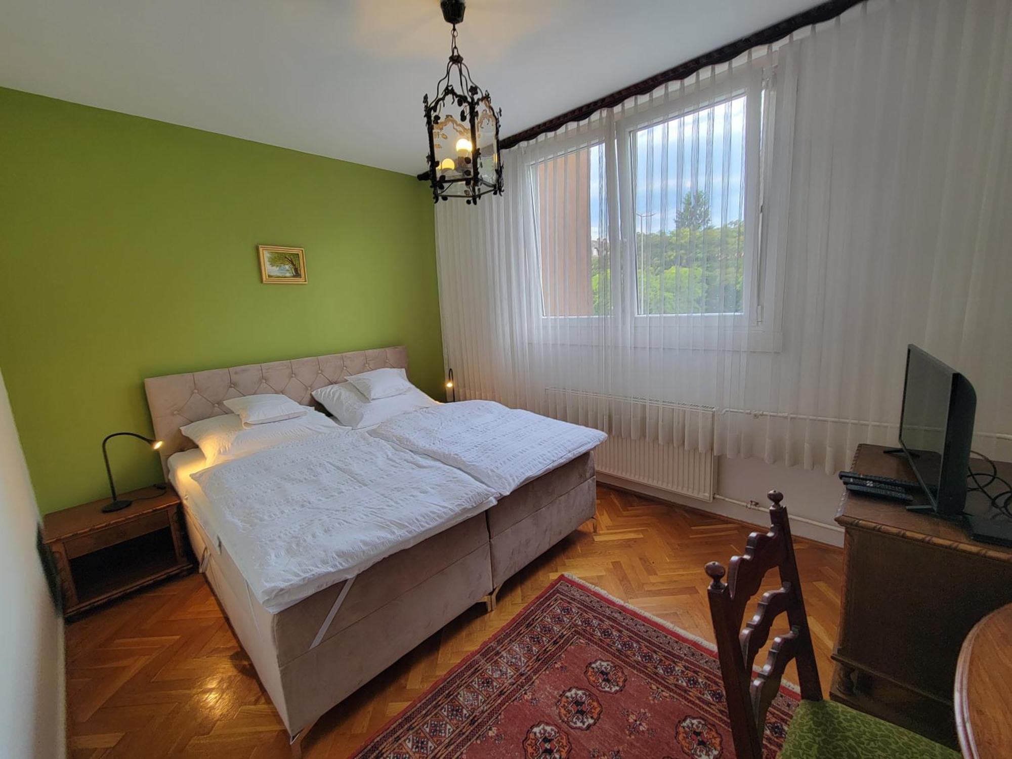 Belvarosi Classic Apartman 85 Square Meters Szombathely Exteriér fotografie
