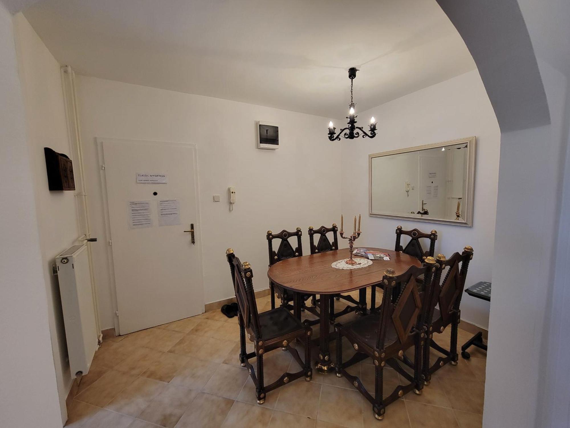 Belvarosi Classic Apartman 85 Square Meters Szombathely Exteriér fotografie