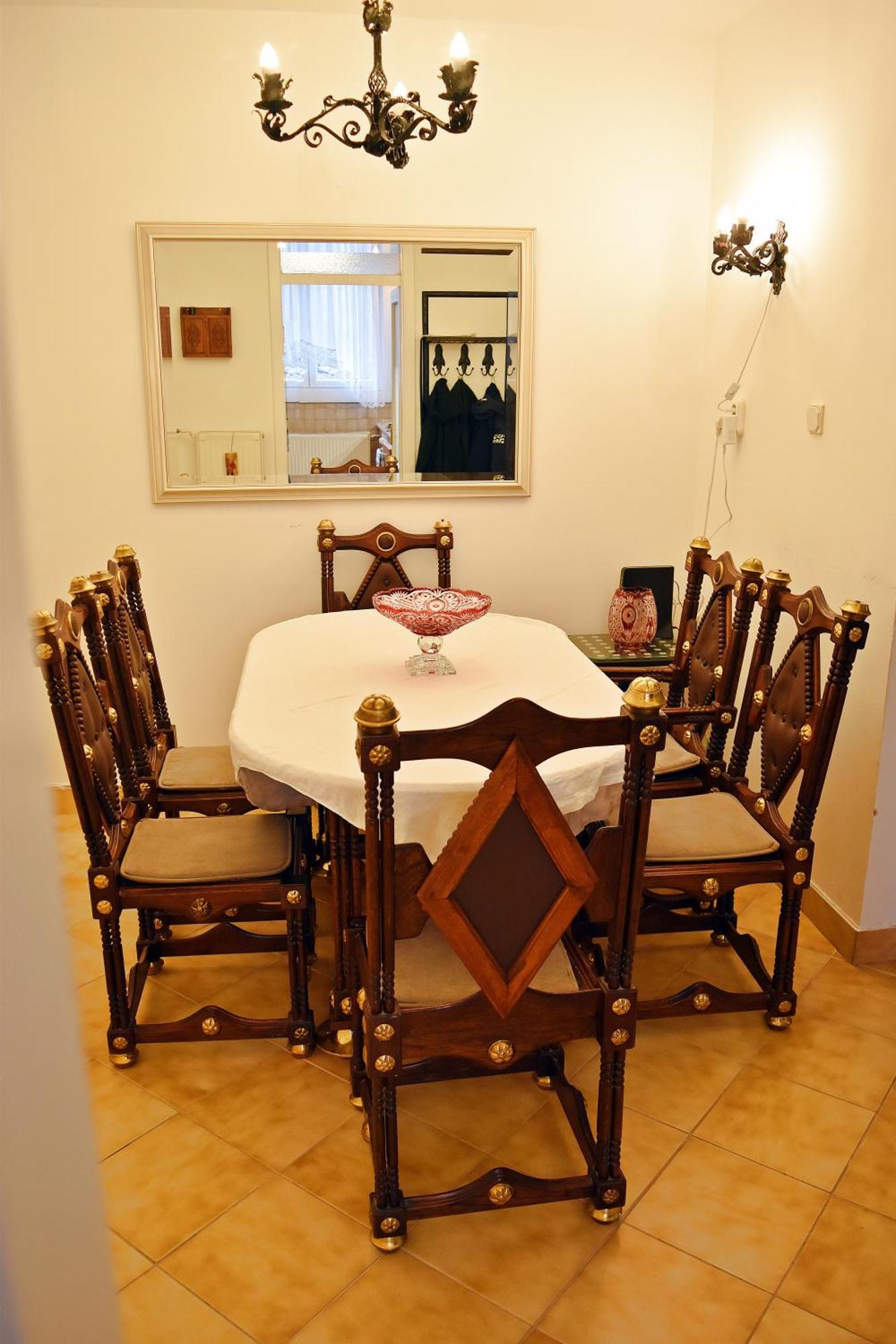 Belvarosi Classic Apartman 85 Square Meters Szombathely Exteriér fotografie
